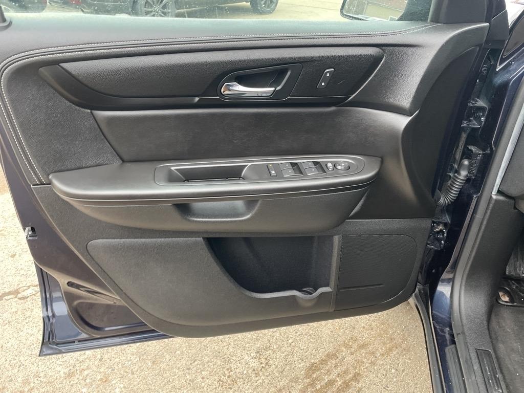 GMC Acadia AWD 4dr SLE w/SLE-1 2016