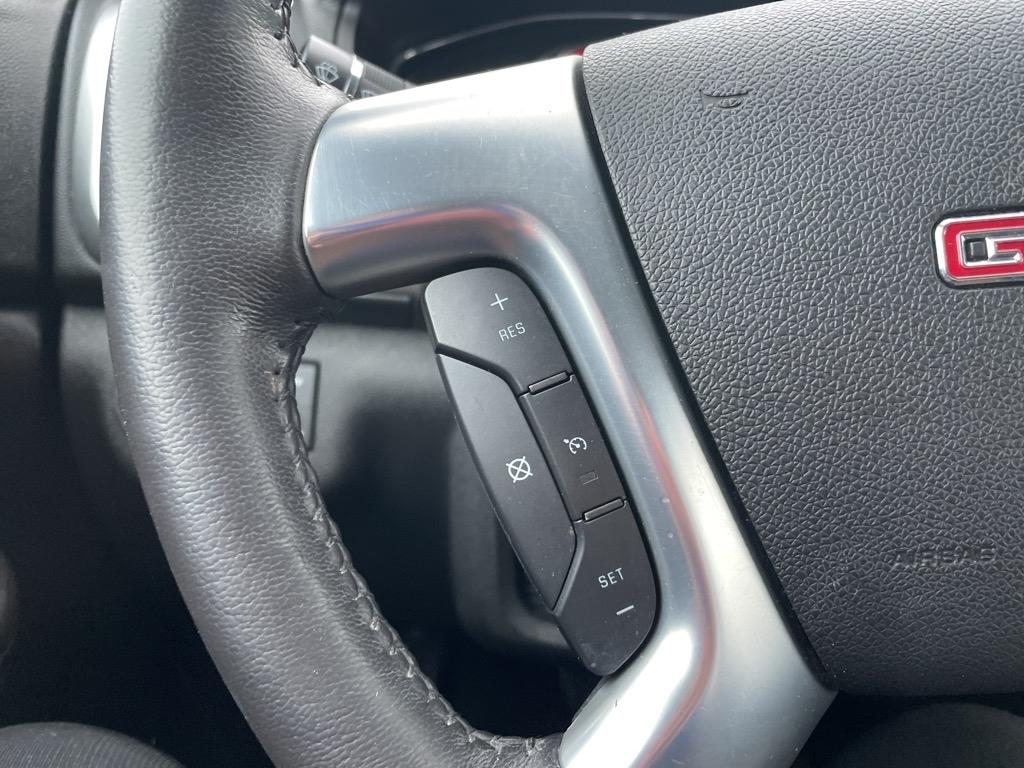 GMC Acadia AWD 4dr SLE w/SLE-1 2016