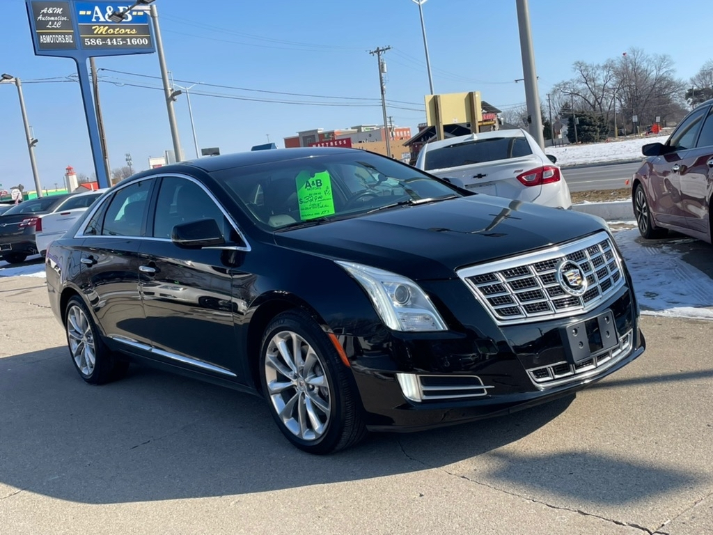 Cadillac XTS 4dr Sdn Luxury AWD 2014