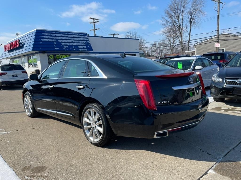 Cadillac XTS 4dr Sdn Luxury AWD 2014