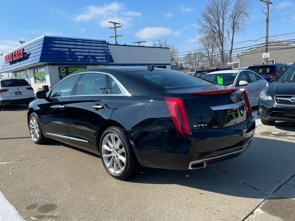 Cadillac XTS 4dr Sdn Luxury AWD 2014