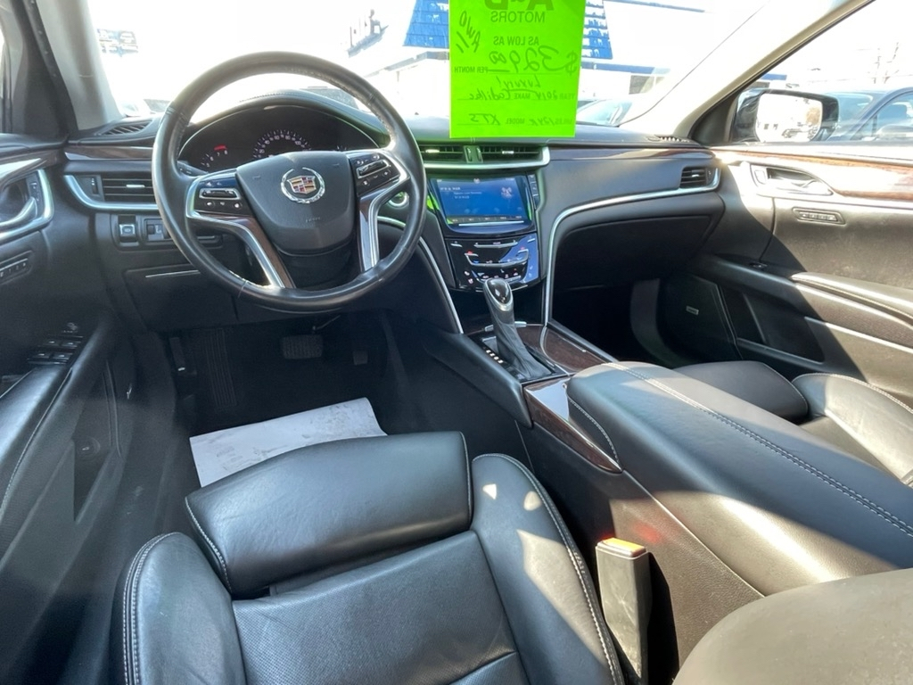 Cadillac XTS 4dr Sdn Luxury AWD 2014