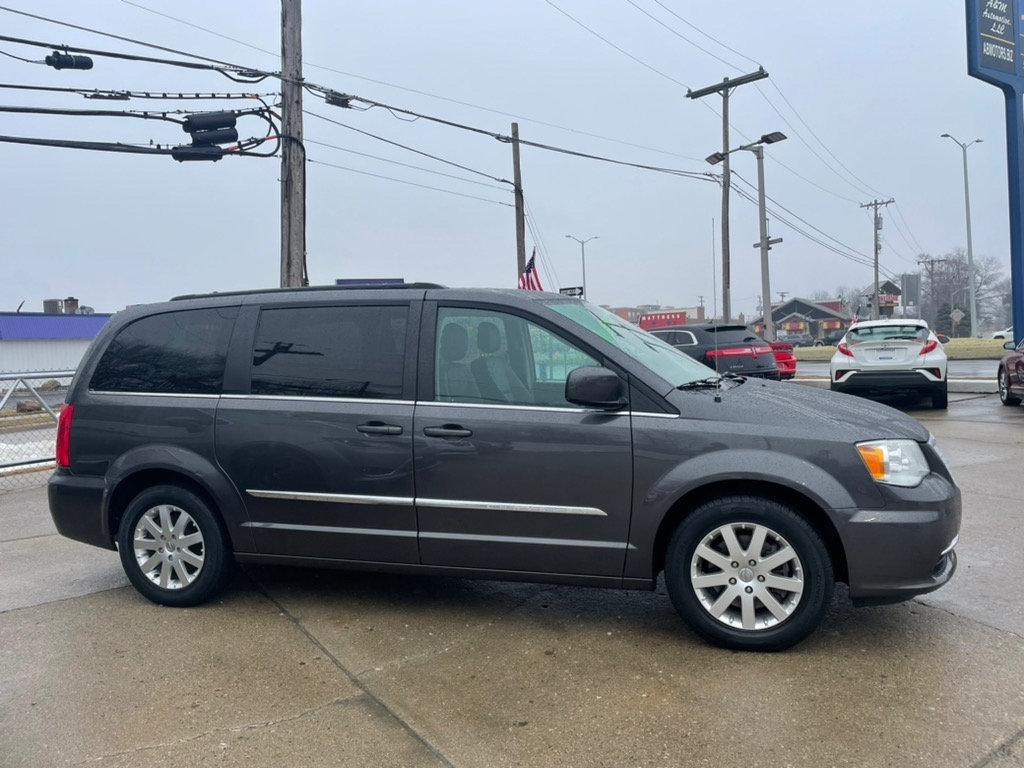 Chrysler Town & Country 4dr Wgn Touring 2016