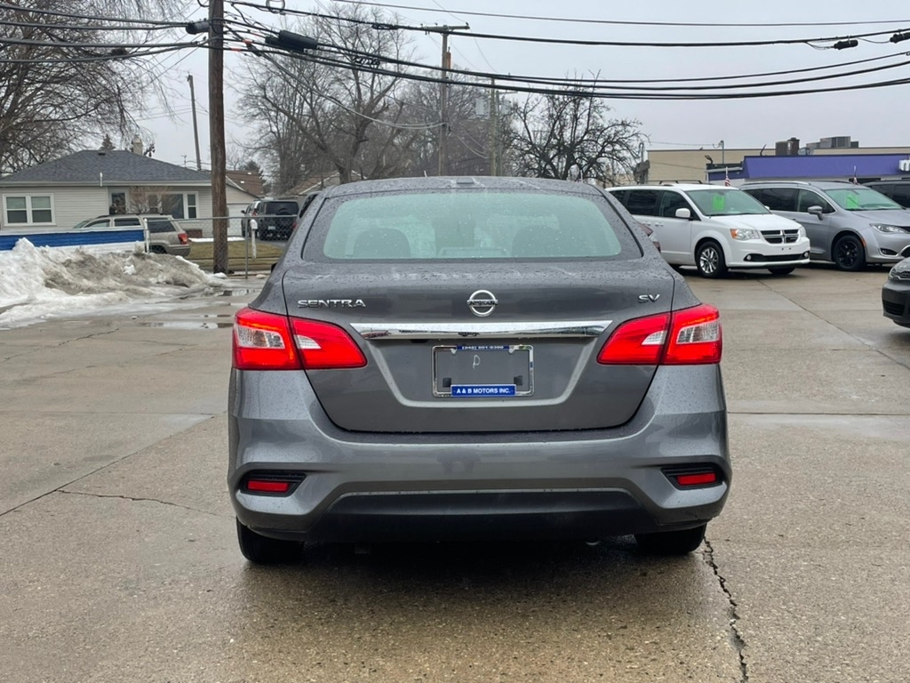 Nissan Sentra SR CVT 2019