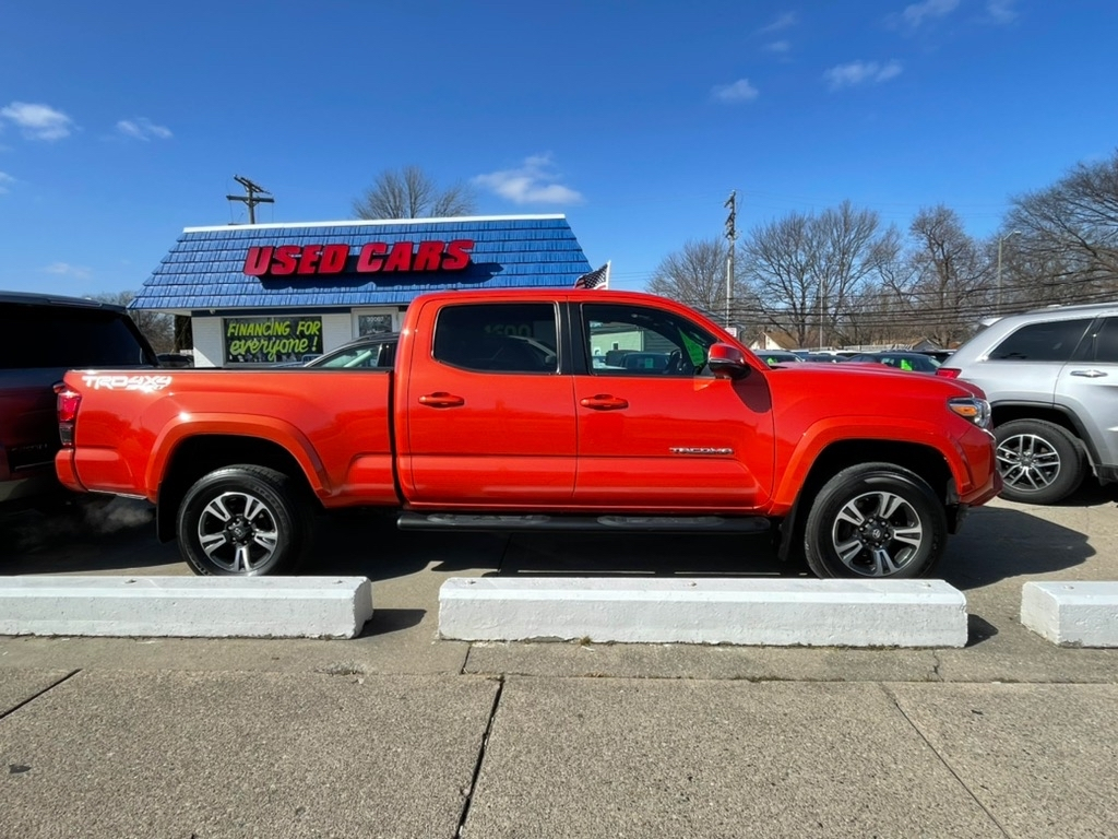 Toyota Tacoma  2018