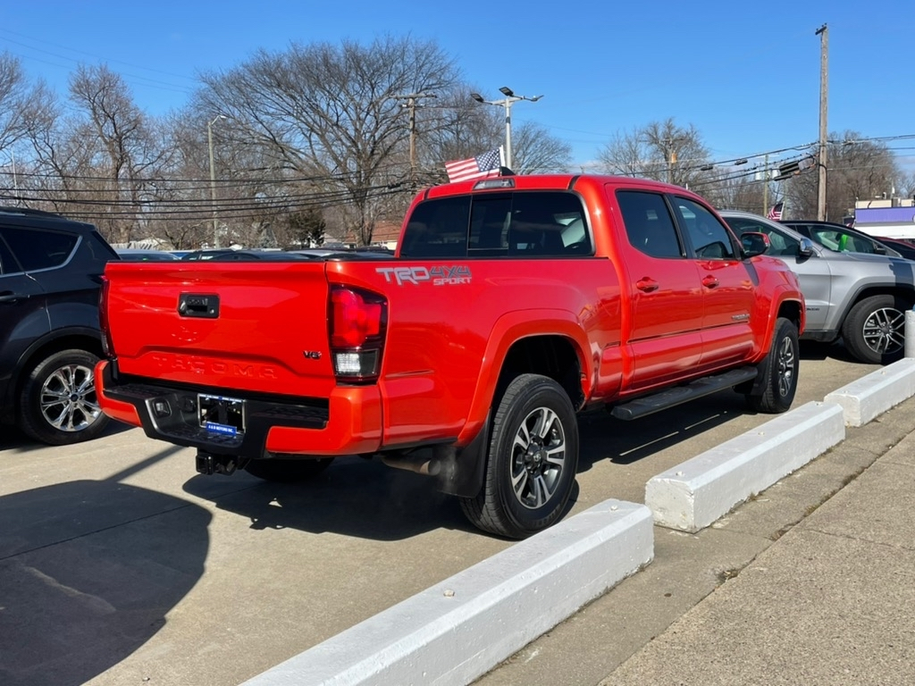 Toyota Tacoma  2018