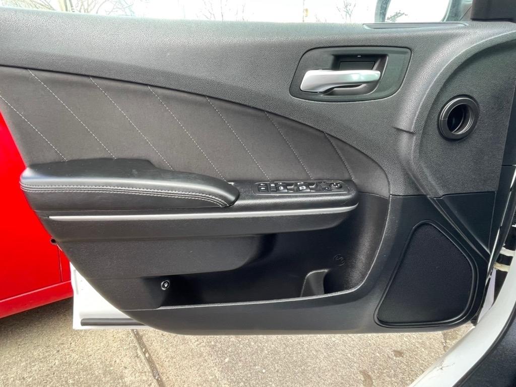 Dodge Charger SXT RWD 2019