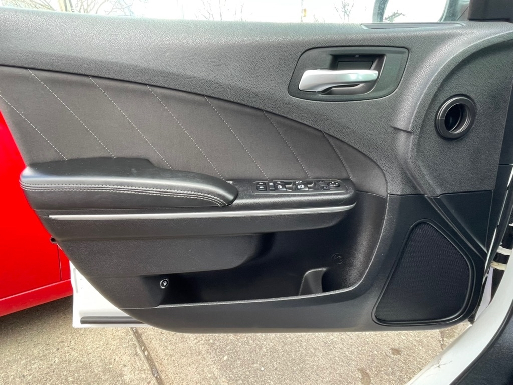 Dodge Charger SXT RWD 2019