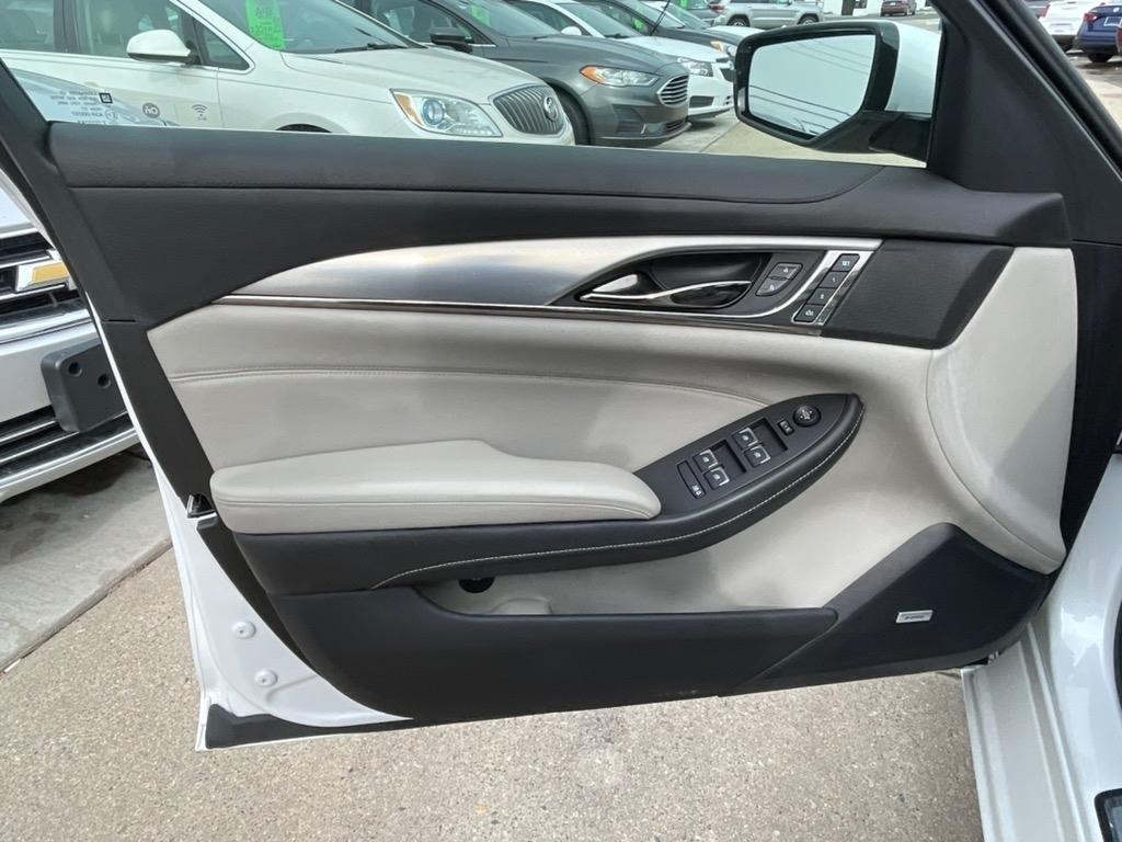 Cadillac CTS Sedan 4dr Sdn 2.0L Turbo AWD 2019