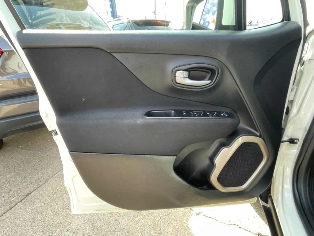 Jeep Renegade 4WD 4dr Latitude 2016