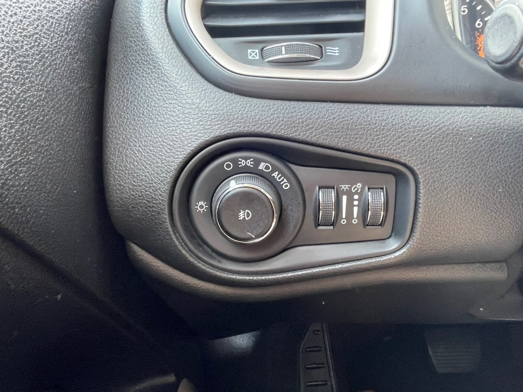 Jeep Renegade 4WD 4dr Latitude 2016