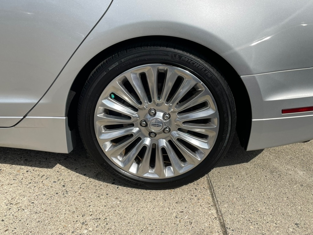 Lincoln MKZ 4dr Sdn FWD 2016