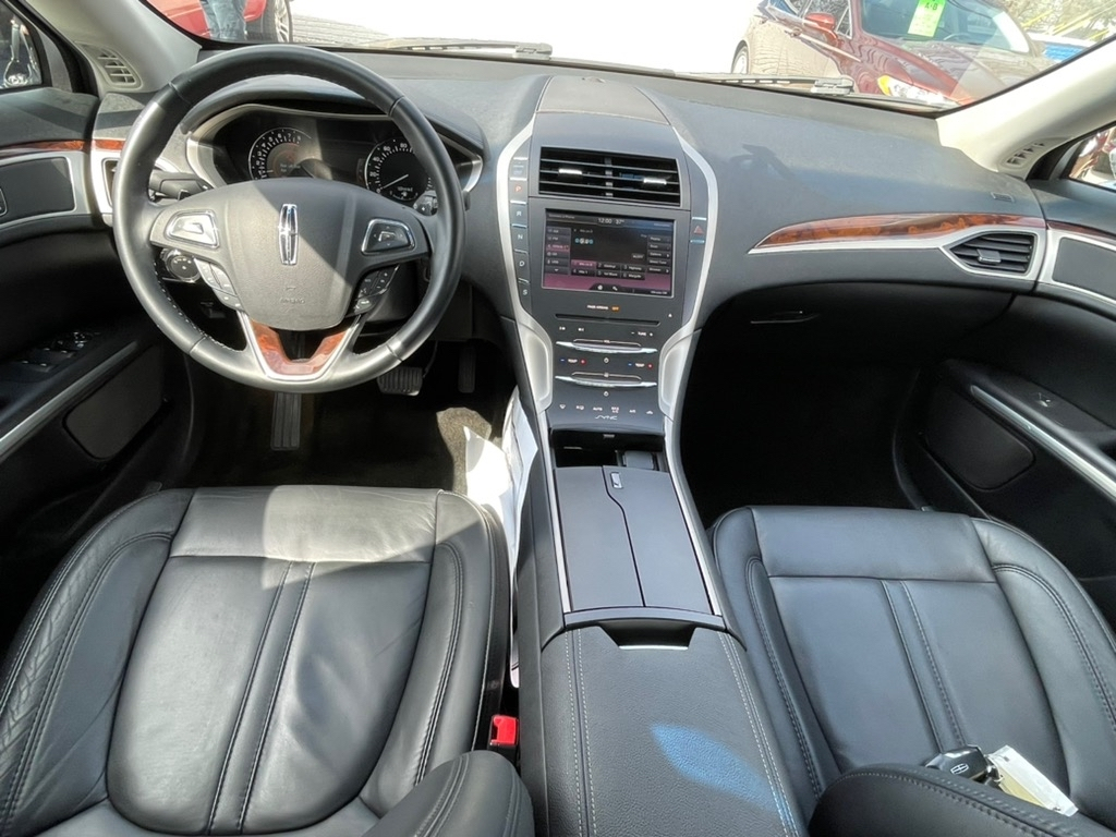 Lincoln MKZ 4dr Sdn FWD 2016