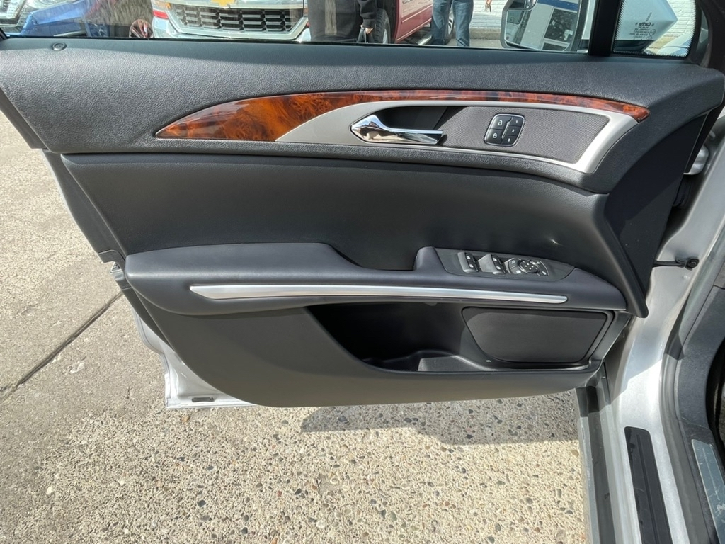 Lincoln MKZ 4dr Sdn FWD 2016