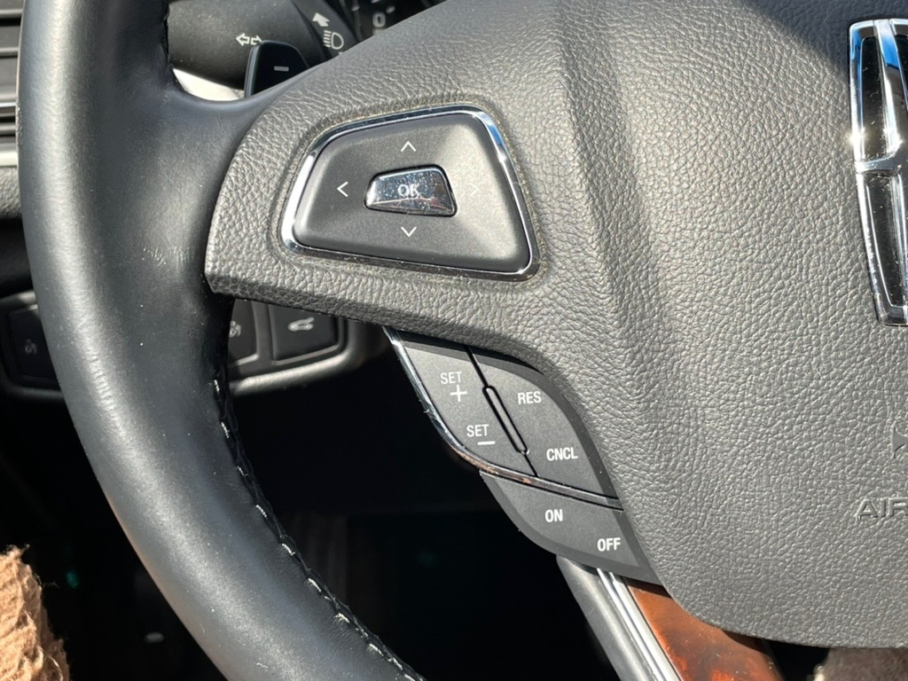 Lincoln MKZ 4dr Sdn FWD 2016