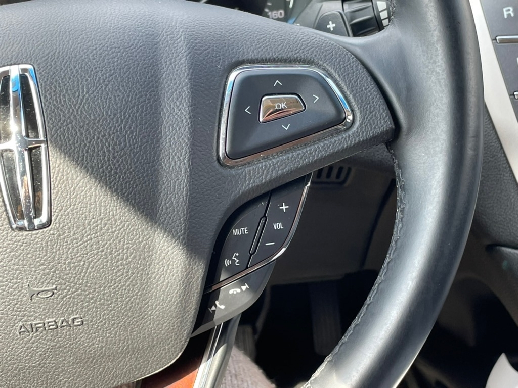 Lincoln MKZ 4dr Sdn FWD 2016