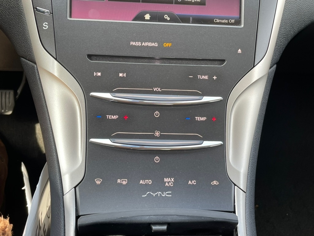 Lincoln MKZ 4dr Sdn FWD 2016