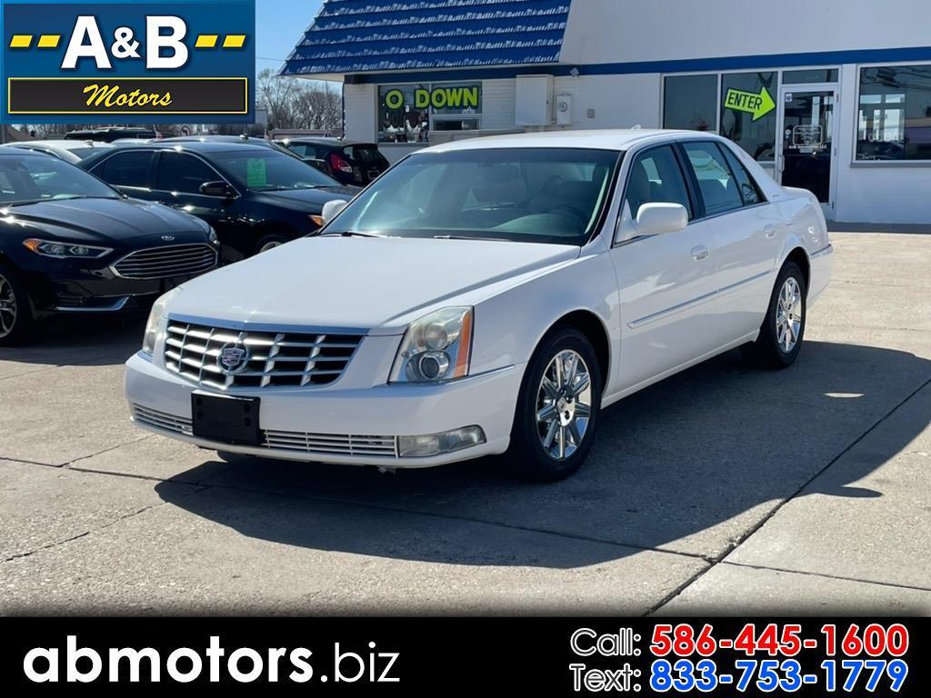 Cadillac DTS 4dr Sdn w/1SA 2010