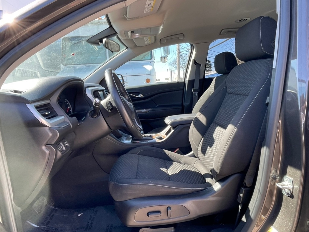 GMC Acadia FWD 4dr SLE w/SLE-2 2019