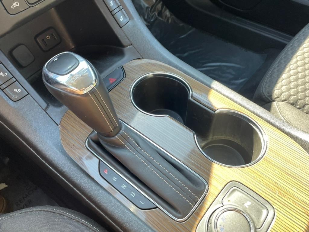 GMC Acadia FWD 4dr SLE w/SLE-2 2019