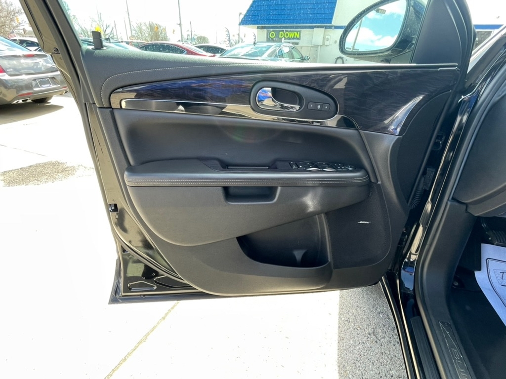 Buick Enclave AWD 4dr Premium 2016