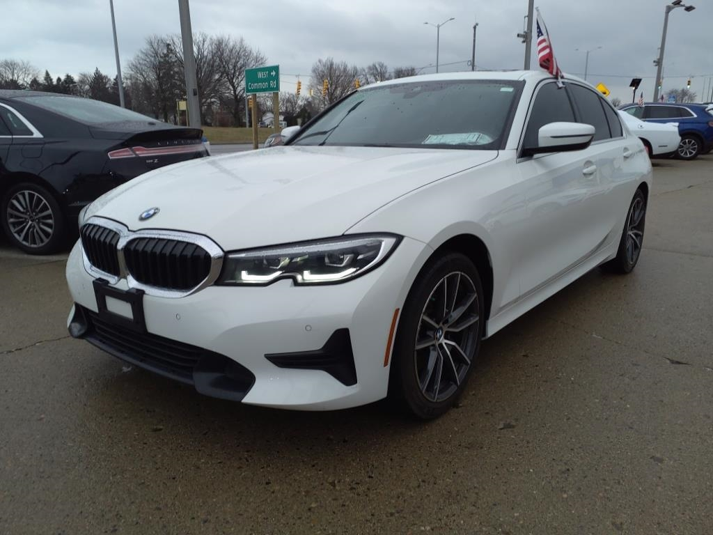 BMW 3 Series 330i xDrive Sedan North America 2020