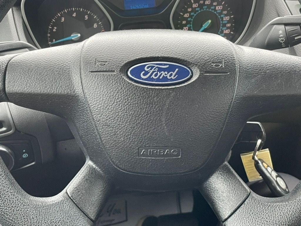 Ford Focus 4dr Sdn S 2012