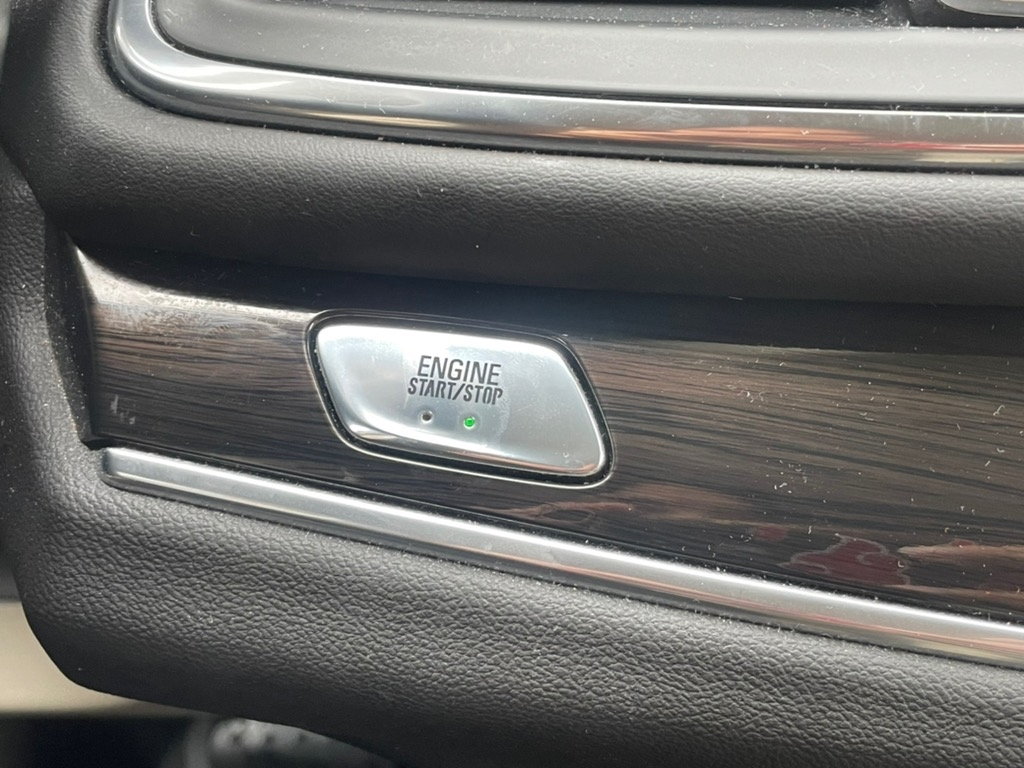 Buick Enclave FWD 4dr Essence 2019