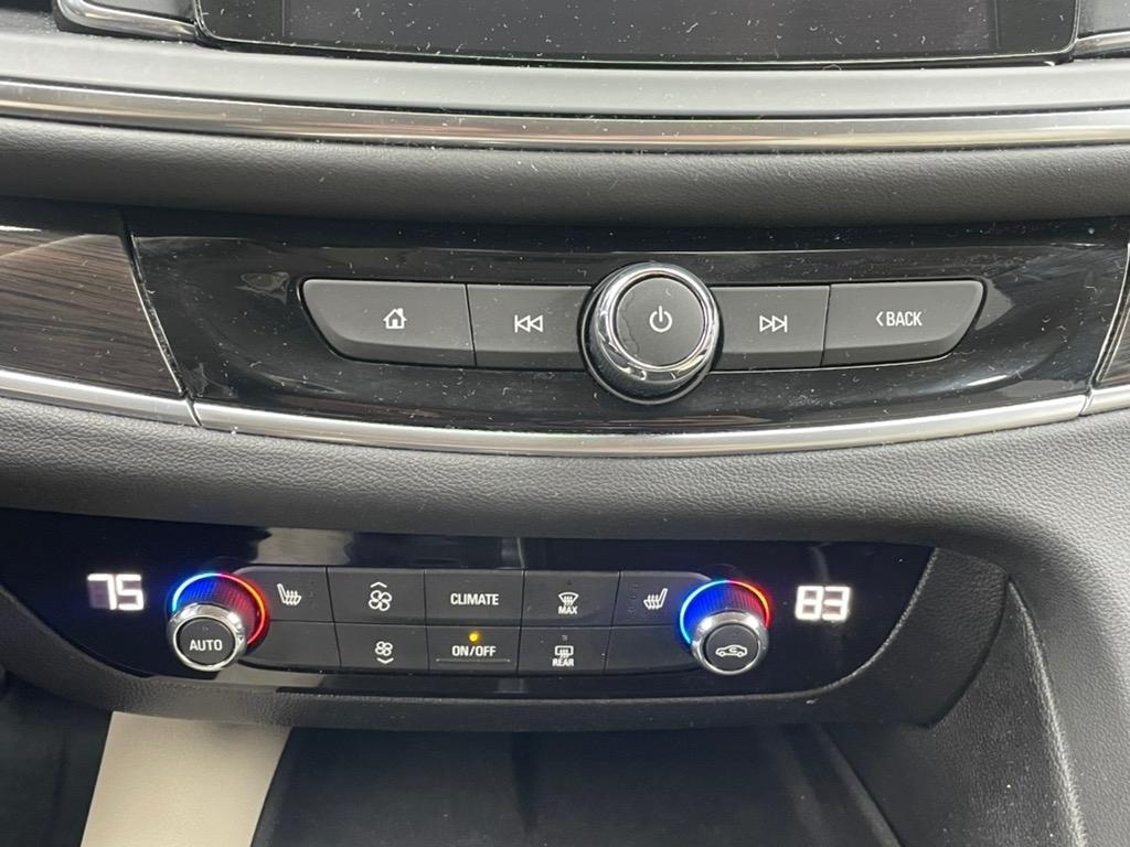 Buick Enclave FWD 4dr Essence 2019