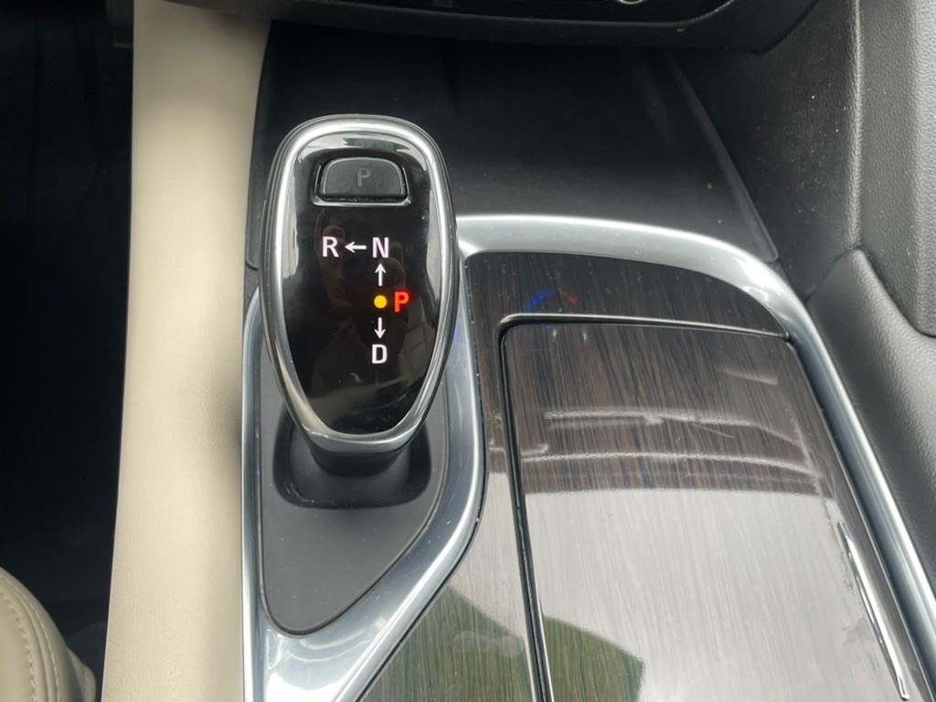 Buick Enclave FWD 4dr Essence 2019