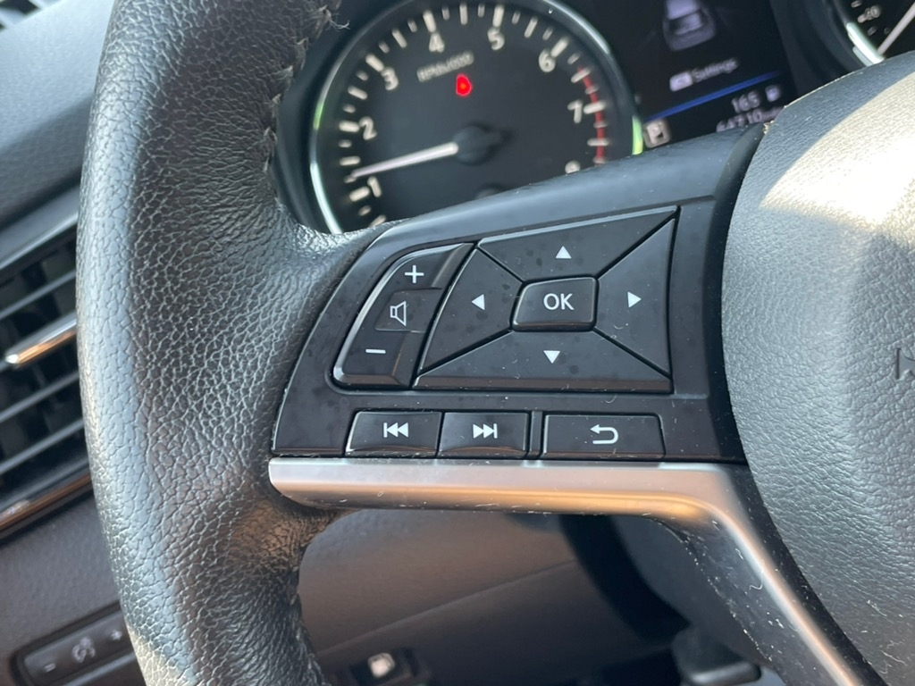 Nissan Rogue FWD SV 2020