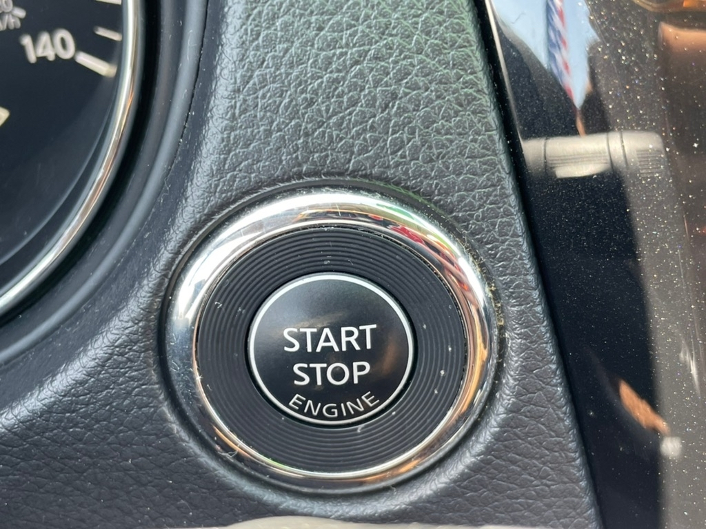 Nissan Rogue FWD SV 2020