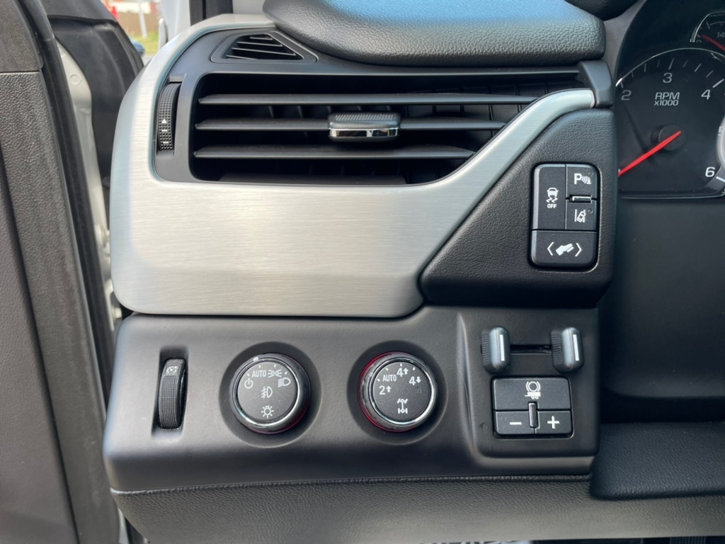 GMC Yukon 4WD 4dr SLT 2015