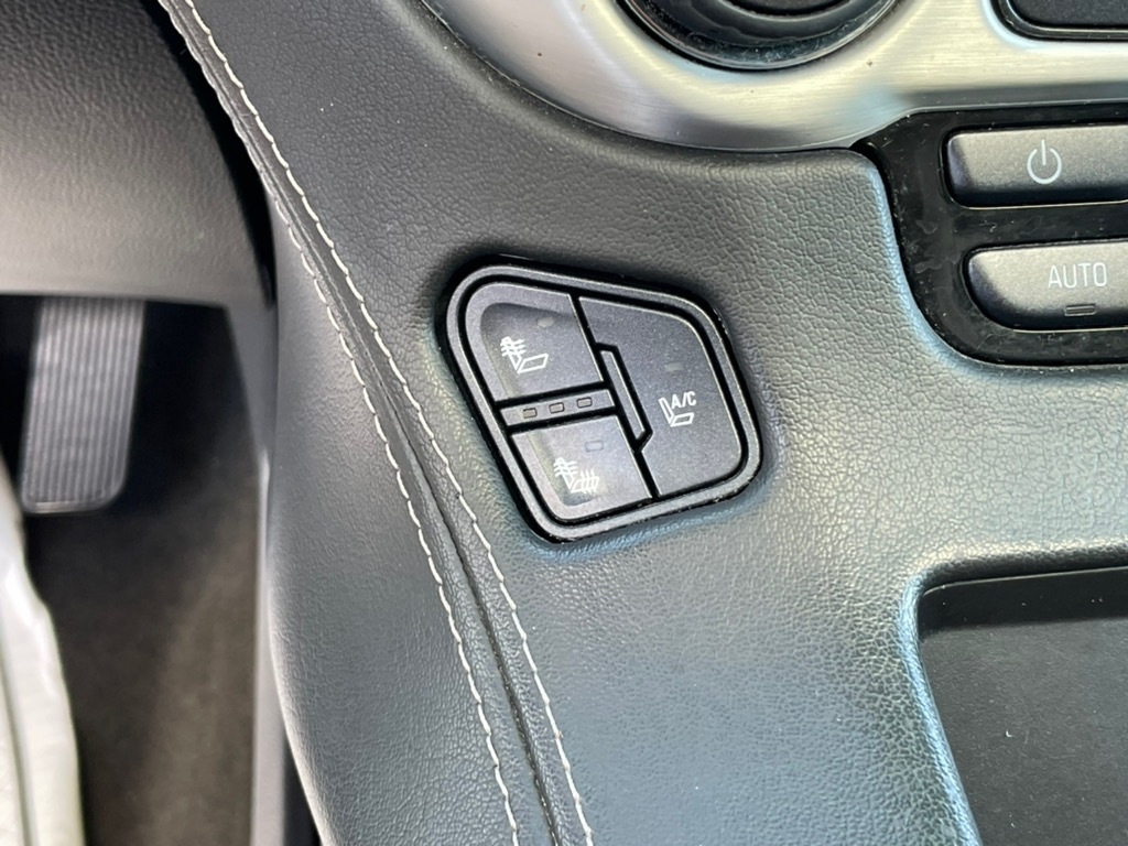 GMC Yukon 4WD 4dr SLT 2015