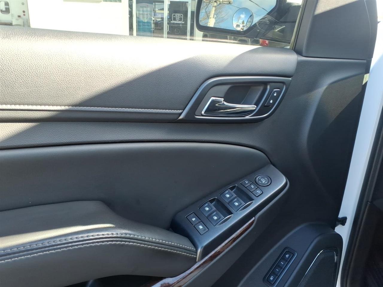 GMC Yukon 4WD 4dr SLT 2015