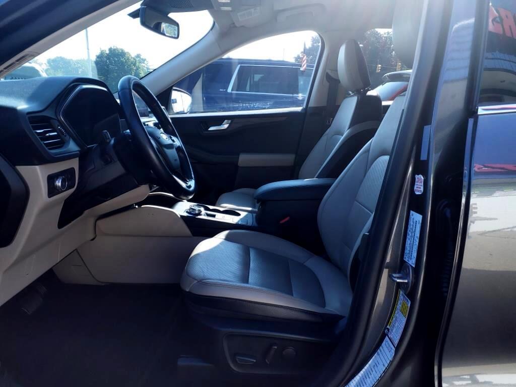 Ford Escape Titanium AWD 2020