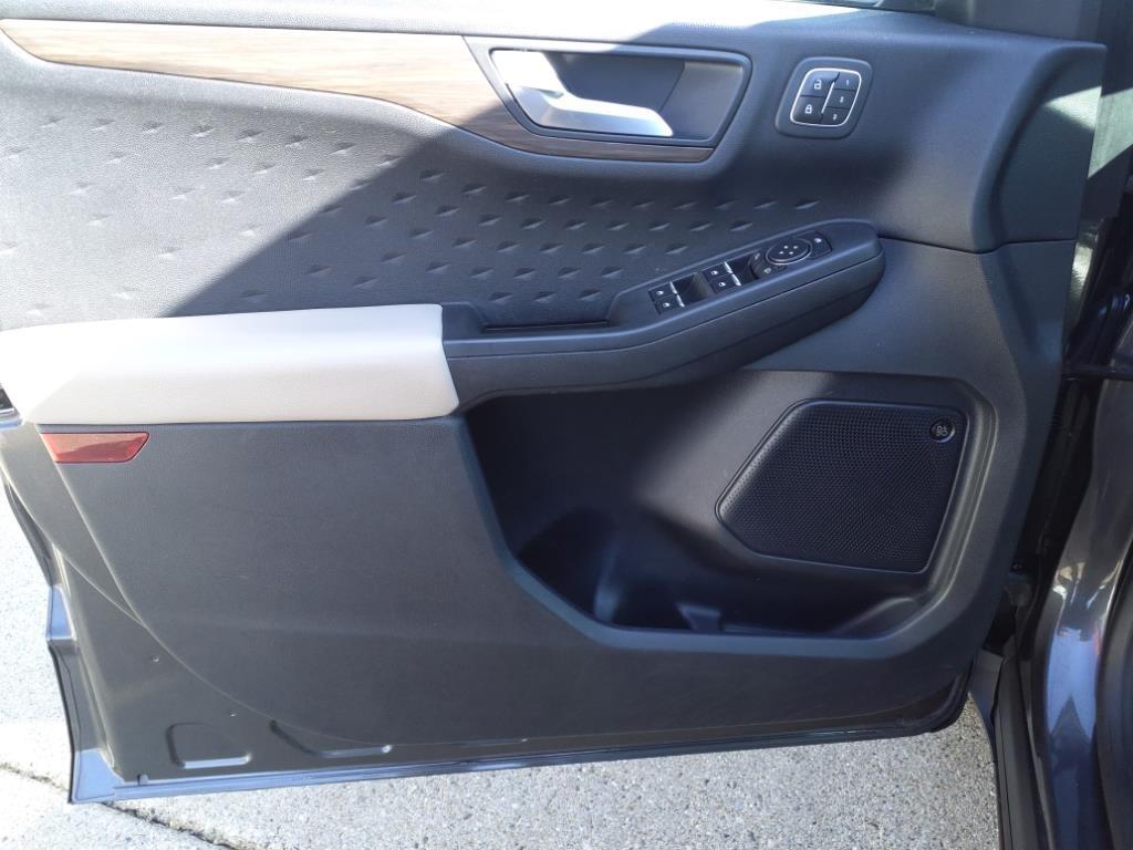 Ford Escape Titanium AWD 2020