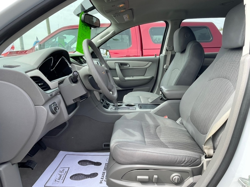 Chevrolet Traverse FWD 4dr LS w/1LS 2017