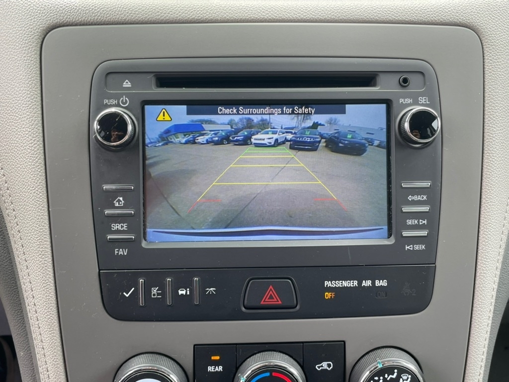 Chevrolet Traverse FWD 4dr LS w/1LS 2017