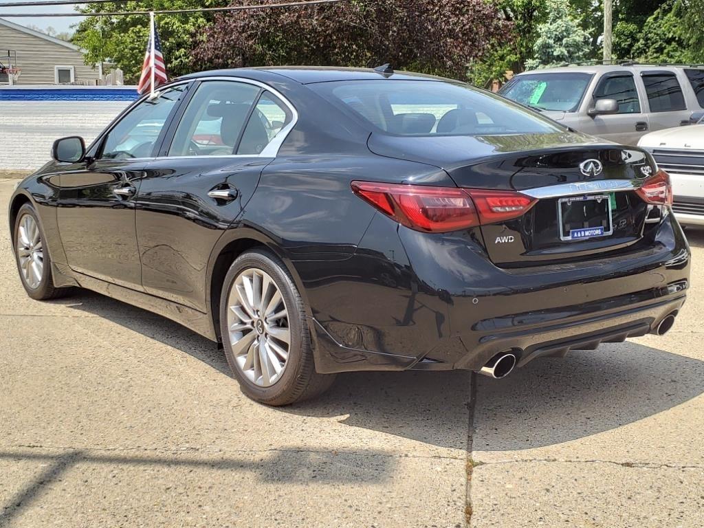 Infiniti Q50 3.0t LUXE AWD 2021