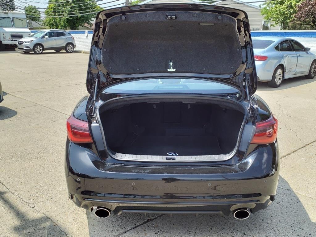 Infiniti Q50 3.0t LUXE AWD 2021