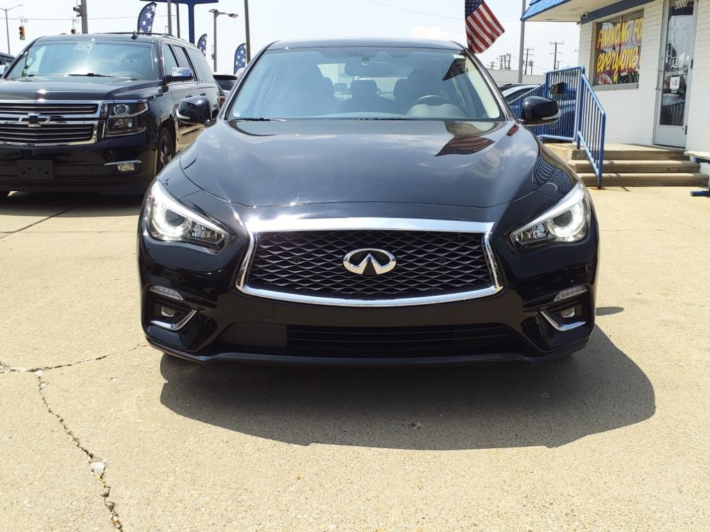 Infiniti Q50 3.0t LUXE AWD 2021