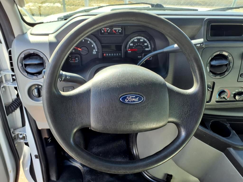 Ford Econoline Commercial Cutaway E-350 Super Duty 138" DRW 2016