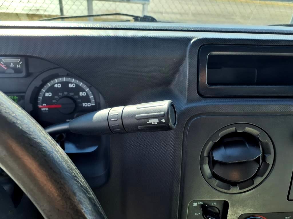 Ford Econoline Commercial Cutaway E-350 Super Duty 138" DRW 2016