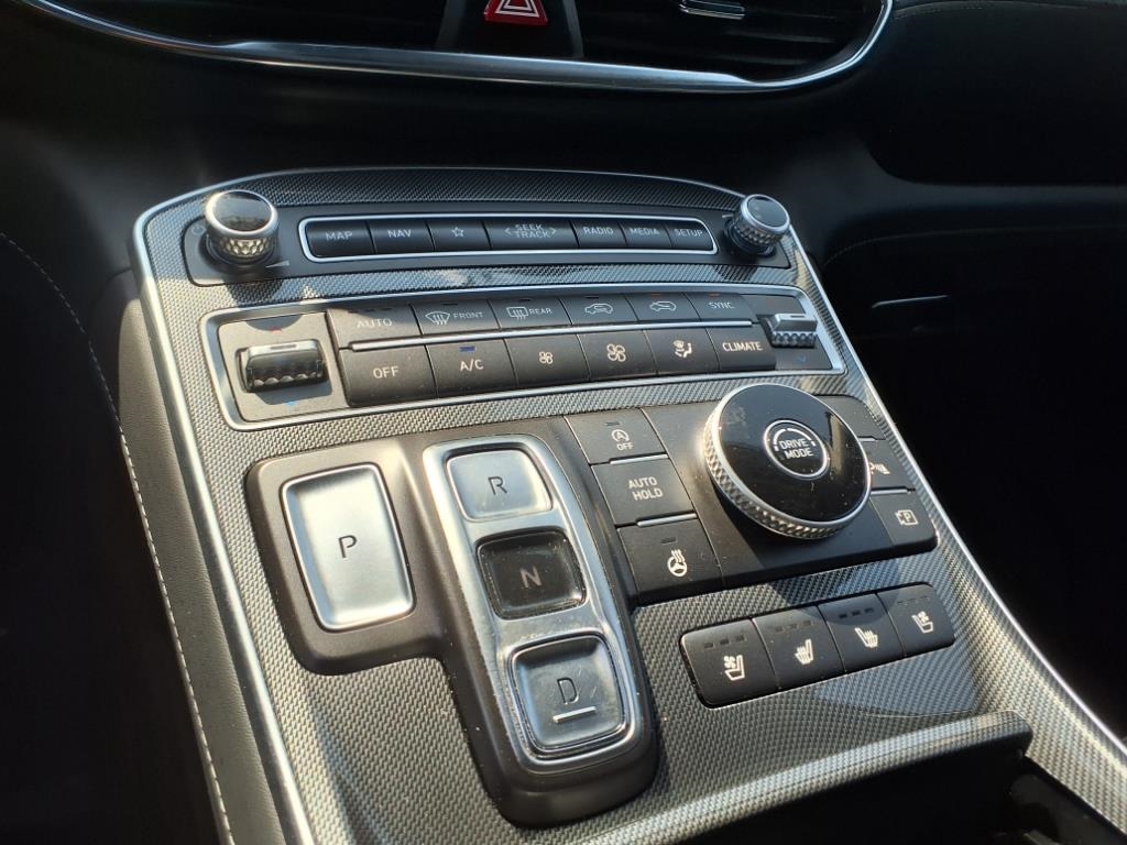 Hyundai Santa Fe Limited FWD 2023 Hyundai Santa Fe Limited FWD 2023