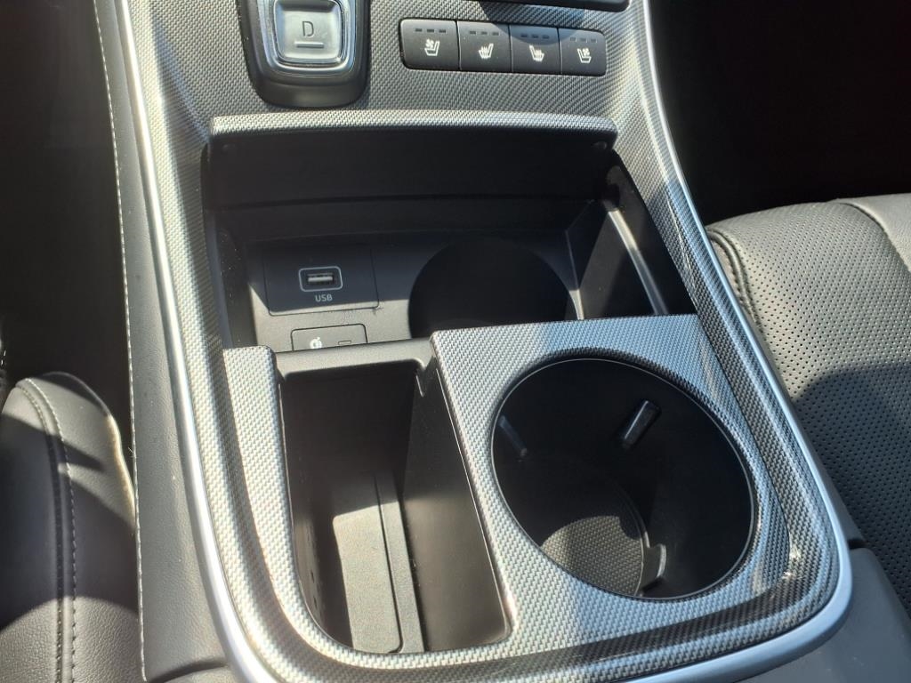 Hyundai Santa Fe Limited FWD 2023