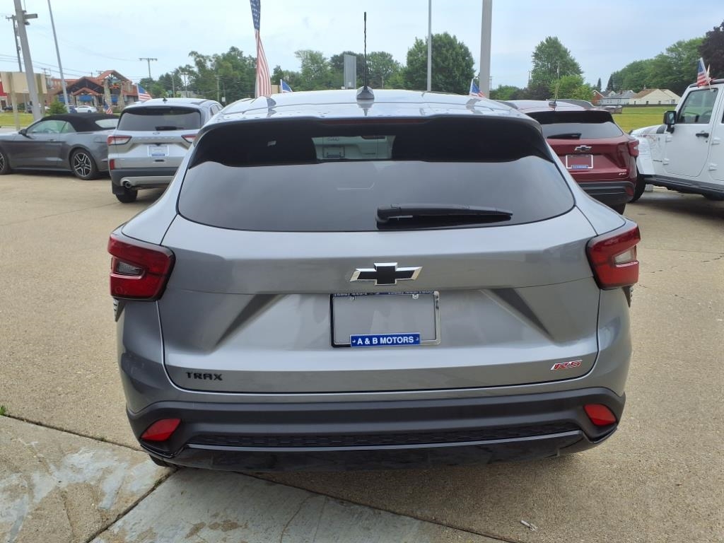 Chevrolet Trax FWD 4dr 1RS 2024 Chevrolet Trax FWD 4dr 1RS 2024