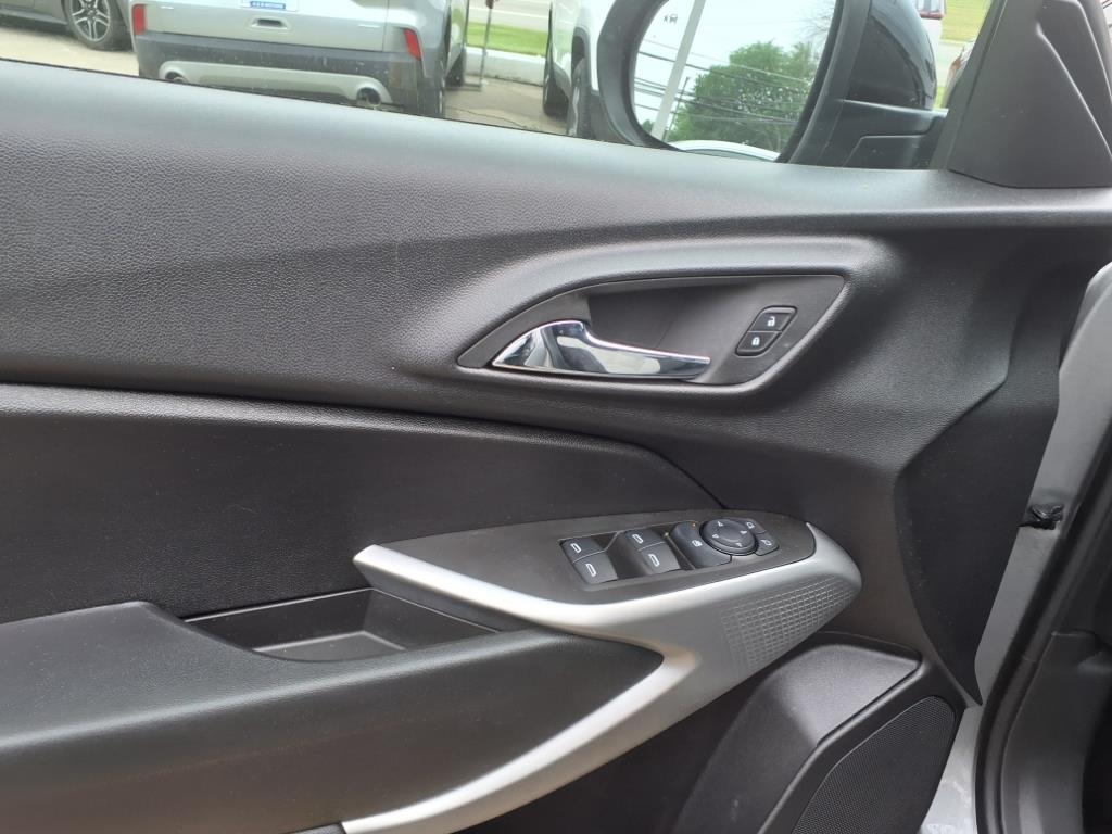 Chevrolet Trax FWD 4dr 1RS 2024 Chevrolet Trax FWD 4dr 1RS 2024