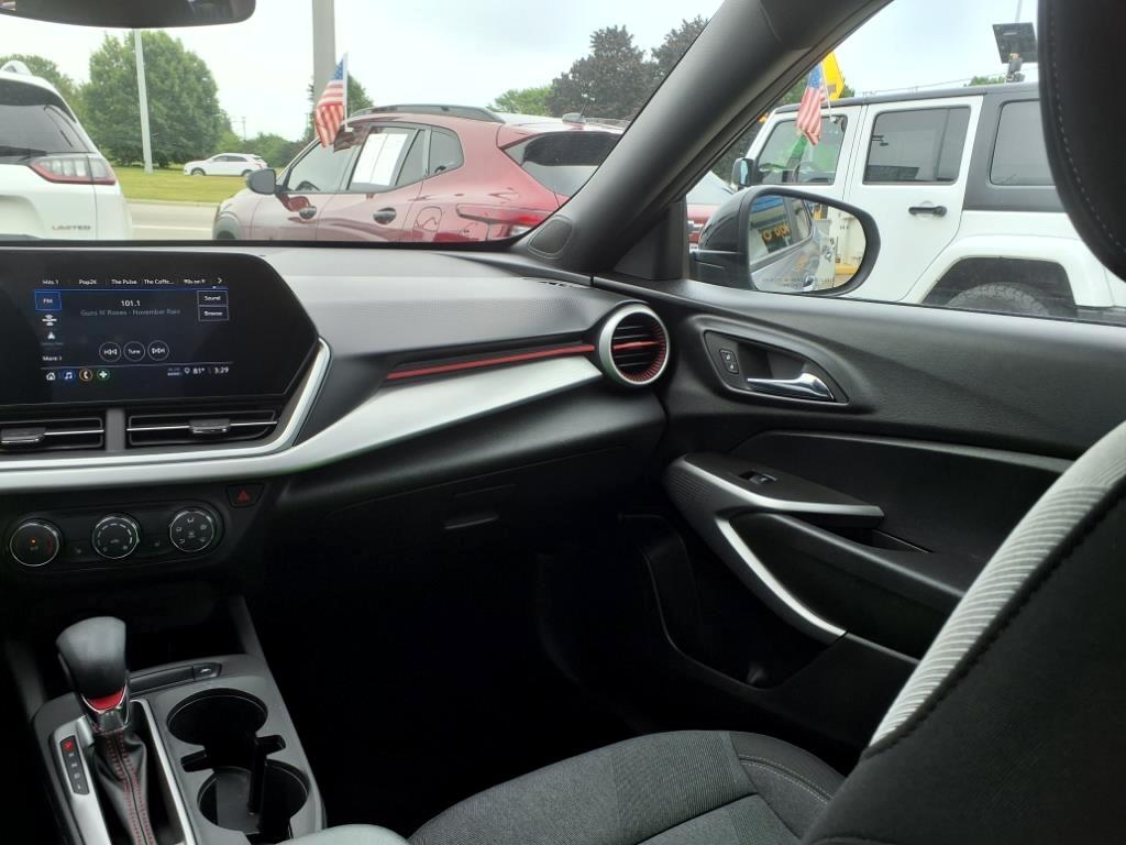 Chevrolet Trax FWD 4dr 1RS 2024