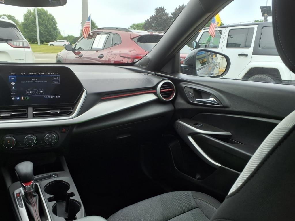 Chevrolet Trax FWD 4dr 1RS 2024